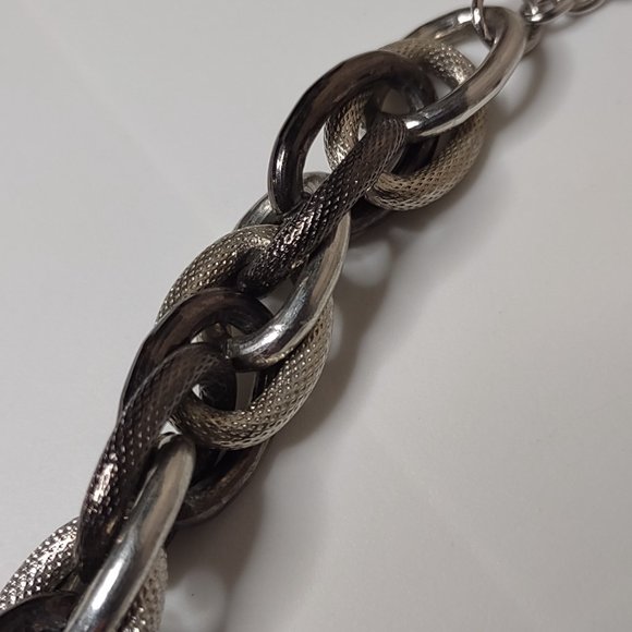 Black And Silver Tone Lightweight Large Link Chain Necklace - Picture 6 of 11
